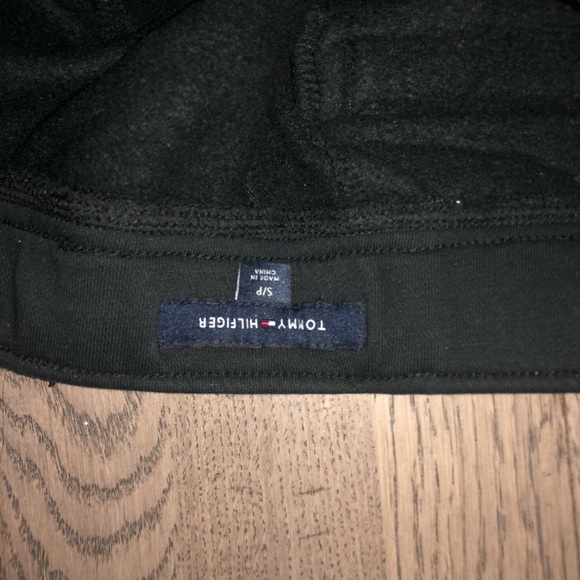 Tommy Hilfiger sweat pants condition 9.5/10. Never worn before. - Picture 3 of 3